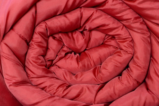Schlafsäcke: Kunstfaser oder Daune - Vorteile und Nachteile