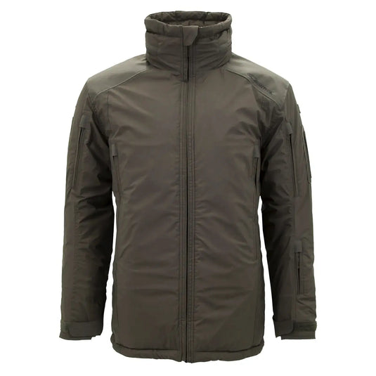 Carinthia® HIG 4.0 Jacke mit hohem Kragen und Frontreißverschluss vor weißem Hintergrund.