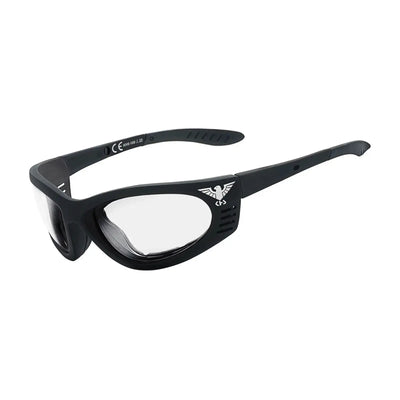 Schwarze KHS Armee Sportsonnenbrille mit klaren HLT®-Qualitätsgläsern und einem Logo an der Seite.