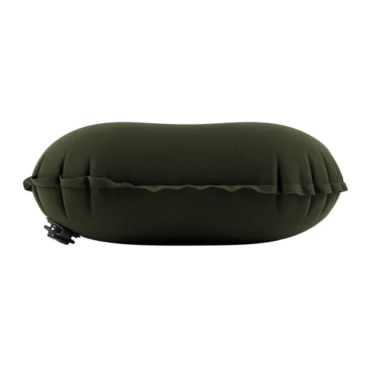 Olivgrünes HIGHLANDER® NAP-PAK Outdoor Camping Luftkissen mit Ventil auf der rechten Seite.