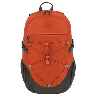 Orange-schwarzer HIGHLANDER® „VENTURE“-Rucksack mit elastischem Kordelsystem vorne und mehreren Fächern.