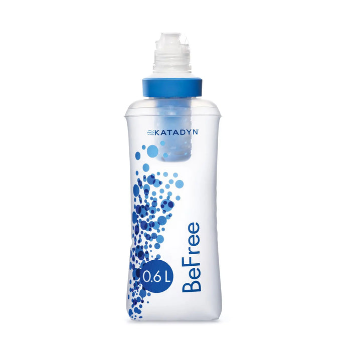 Tragbare Katadyn® Befree Wasserfilter 0,6 L Flasche mit Flip-Top-Öffnung.