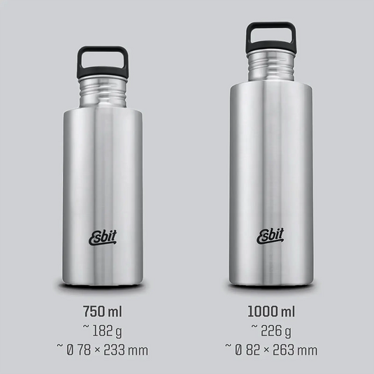 Zwei Esbit® Trinkflasche Sculptor 1000ml Edelstahl in verschiedenen Größen: 750 ml links und 1000 ml rechts, konzipiert mit Auslaufsicherheit.