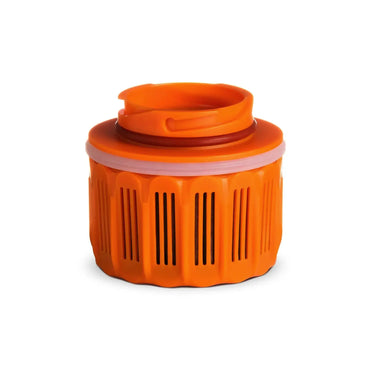 Grayl® Geopress Wasserfilter Ersatzfilter orangefarbener Keimdeckel aus Kunststoff für Einmachgläser auf weißem Hintergrund.
