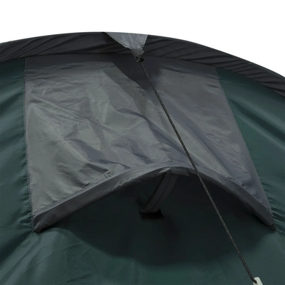 Nahaufnahme eines grünen HIGHLANDER® Blackthorn 2 Personen Zelt mit Belüftungsöffnung.