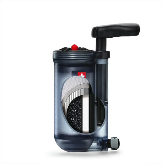 Tragbare Fahrradpumpe mit integriertem Katadyn® Hiker Pro Wasserfilter-Design.