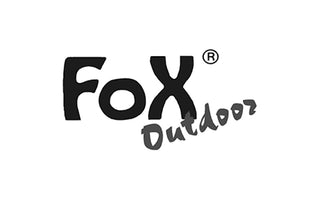 Logo von "Fox Outdoor" mit schlichter, schwarzer Schrift auf weißem Hintergrund.