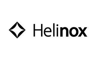 Logo von Helinox auf weißem Hintergrund.