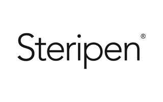 Schwarze Schrift, Markenname "Steripen", weißer Hintergrund, registriertes Markenzeichen.