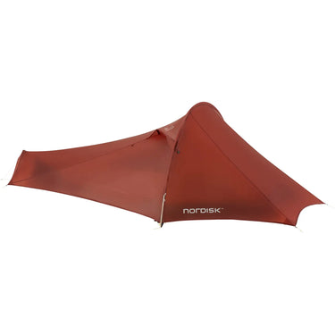 Ein rotes Nordisk® Lofoten 2 ULW Zelt mit innovativem Design vor einem weißen Hintergrund.