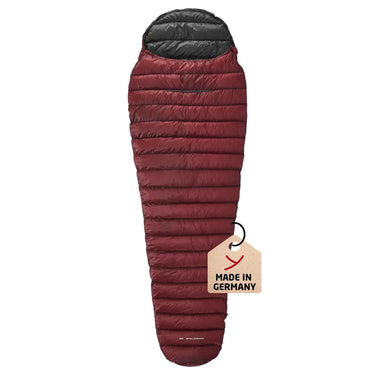 Ein roter Nordisk® Fever Ultra Schlafsack im Mumienstil mit der Aufschrift „Made in Germany“.