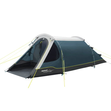 Ein freistehendes grünes Campingzelt Outwell® 2-Personen Zelt - Earth 2 mit Abspannleinen auf weißem Hintergrund.